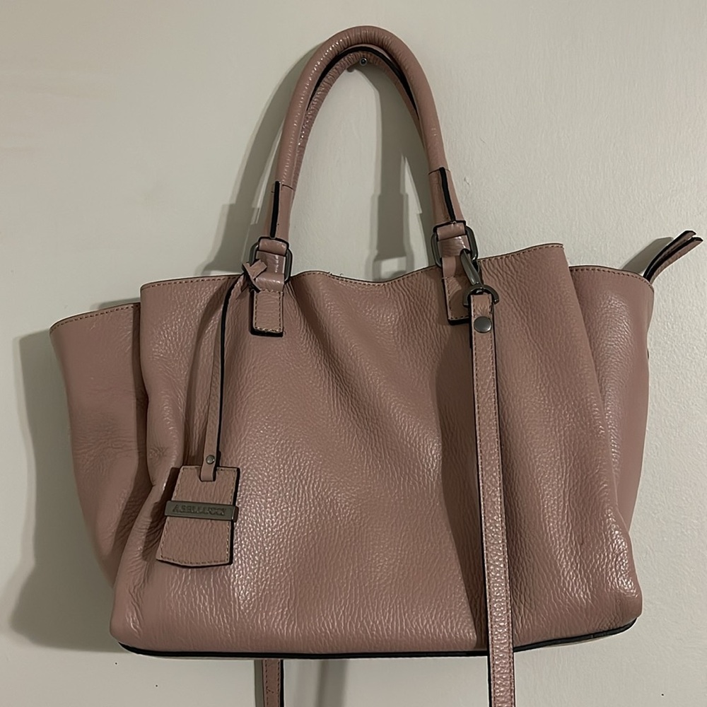 A. Bellucci blush pink Italian leather shoulder bag w/crossbody strap